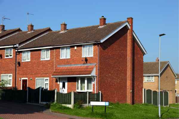 Can I Alter The Party Wall Surveyor? - A Crucial Guide From Faulkner Surveyors 3 Do you want to change the party wall surveyor you are using? Get the best results from Faulkners Cheltenham NOW!